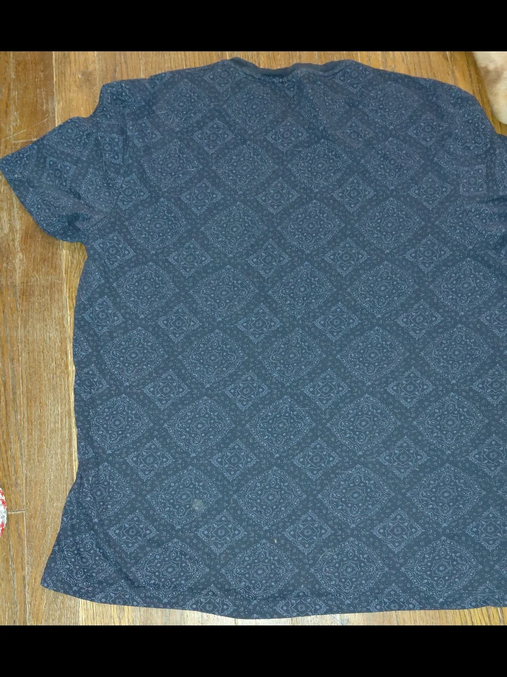 Banana Republic Men's Dark Blue Geometric Short-Sleeve Crewneck